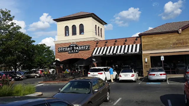 Corner Bakery Cafe