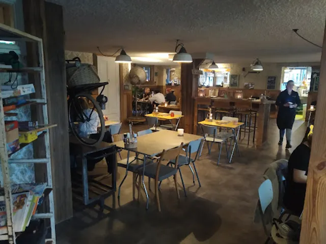 Talentino De Greune Luiper Stadstaverne & Brooderie