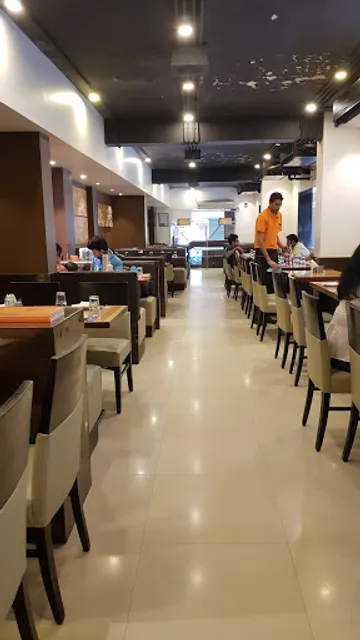 Cream Centre | Shoppers Stop | Andheri