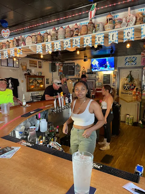 Eckbar | The German Corner Bar