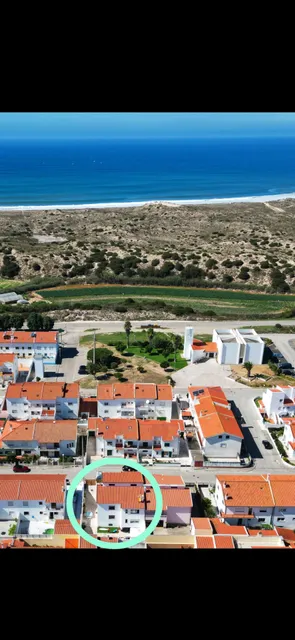 Supertubos House Peniche
