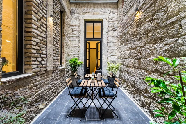 Urban Stable Luxury Apartments