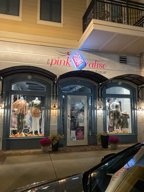 The Pink Valise Boutique