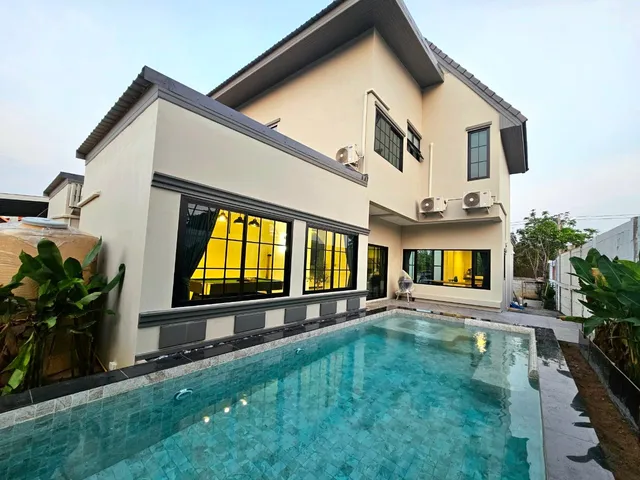 Brittany Pool Villa พัทยา-สัตหีบ