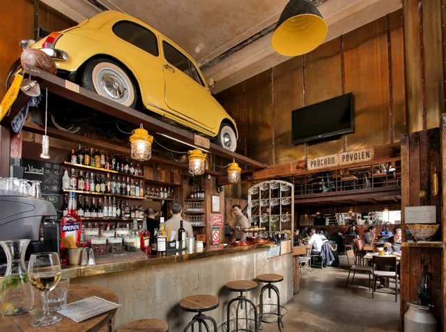 500 Restaurant, Pětistovka