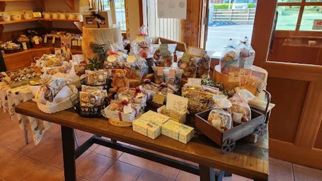 アルル洋菓子店