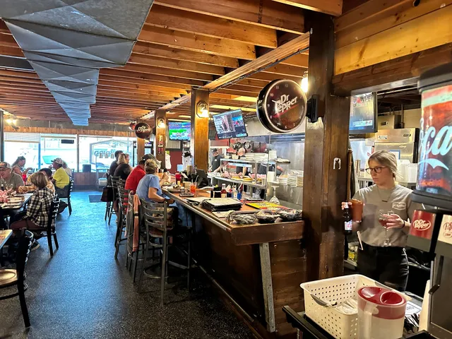 Blackbird Bar & Grill