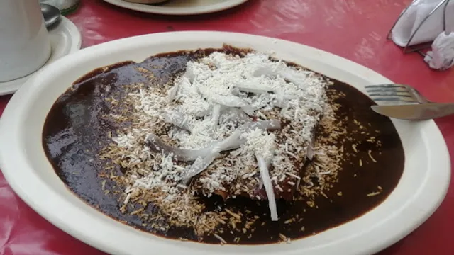 Los almendros . Cocina veracruzana