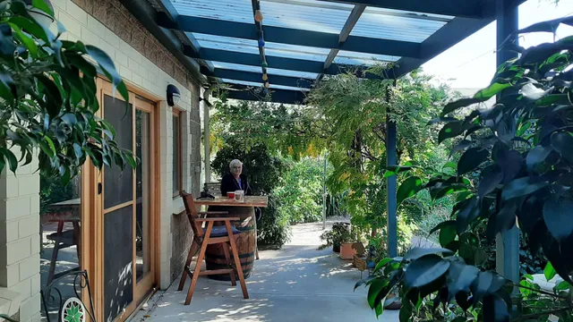 Clarevale Cottage B & B