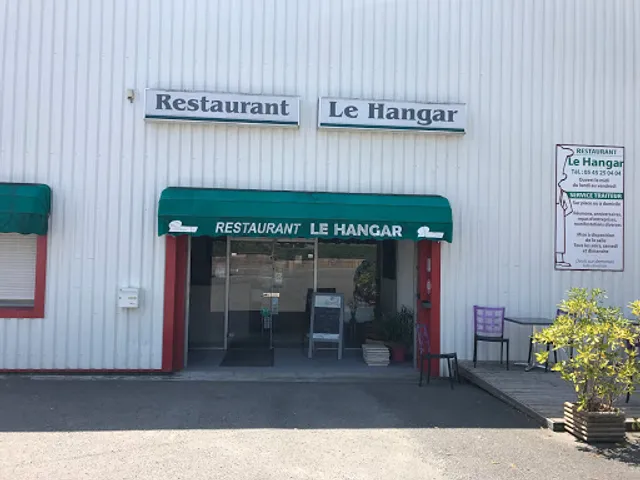 Le Hangar