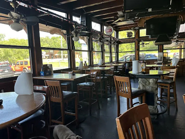 Rooster's Bar & Grill