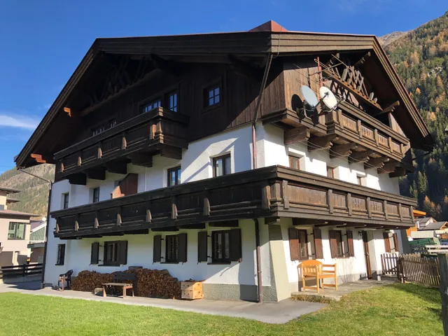 Aparts33 - Raudaschl