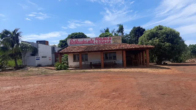 Restaurante fogão a lenha