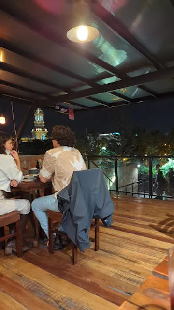 Raviolo bar de pastas