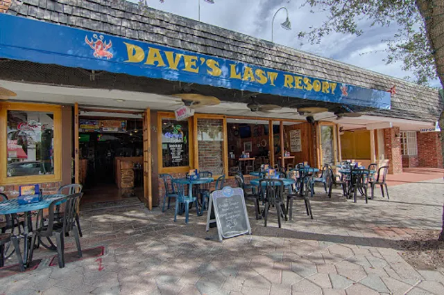 Dave's Last Resort & Raw Bar