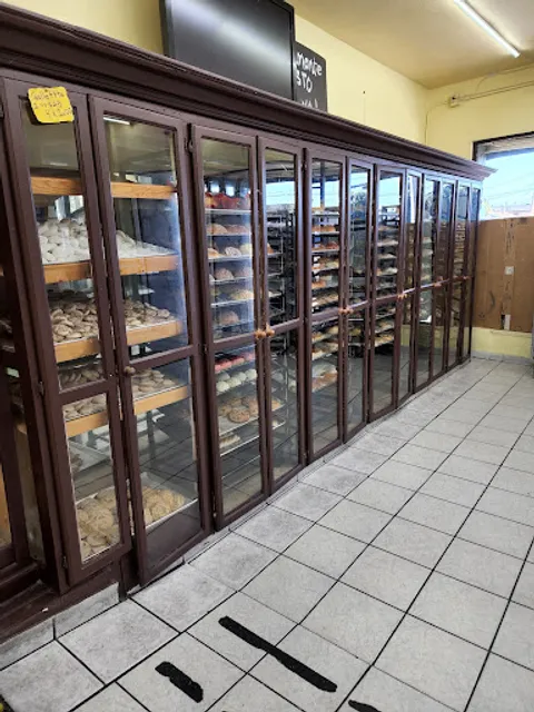 El Globo Panaderia Y Pasteleria