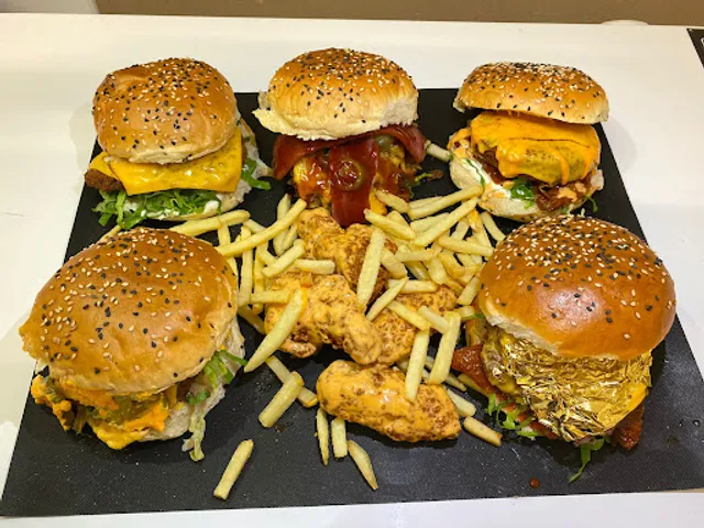 BurgerNBiite Canary Wharf