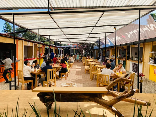 Las Mesitas Plaza Gourmet