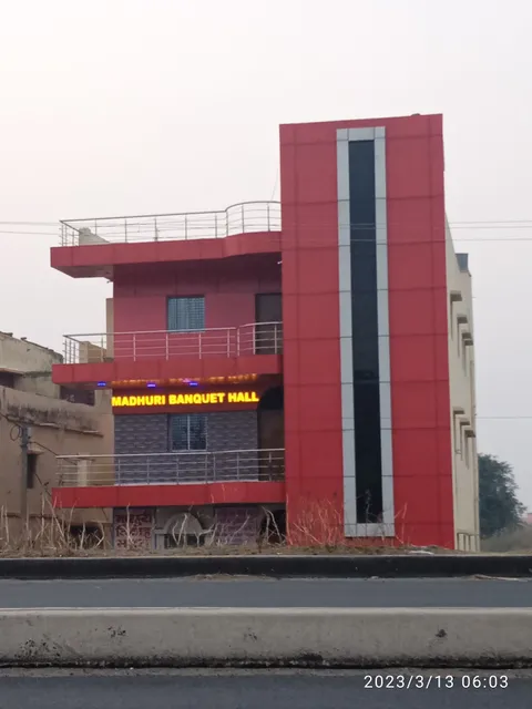 OYO Hotel Madhuri