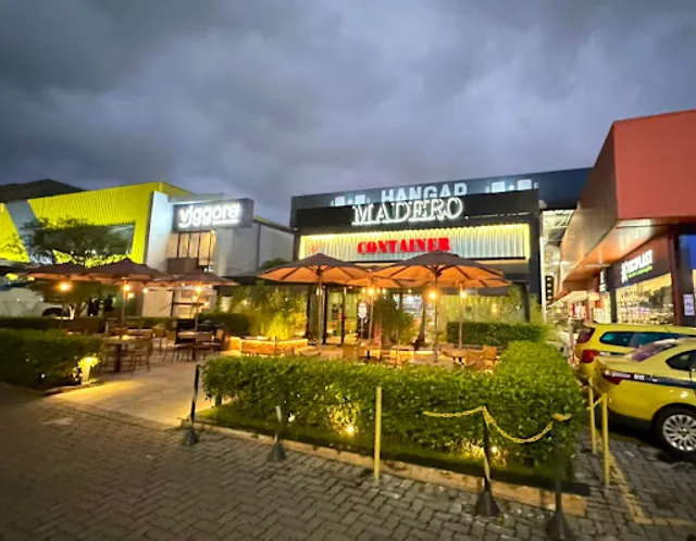 Madero Container Aerotown