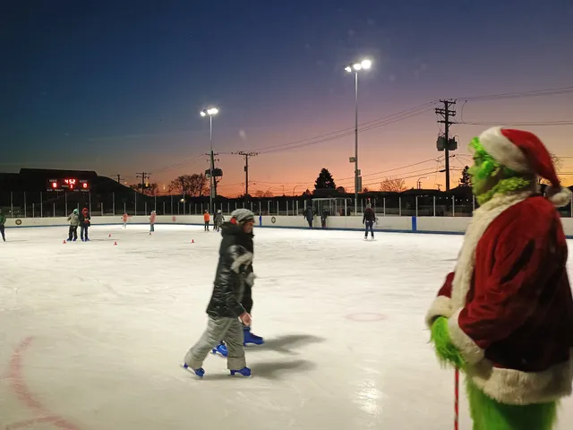 Bobby Hull Community Ice Rink