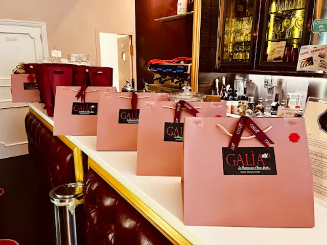 GALÌA Wines, Appetizers & Culture