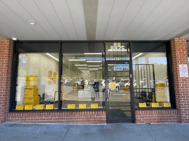 DHL Express Service Point College Park