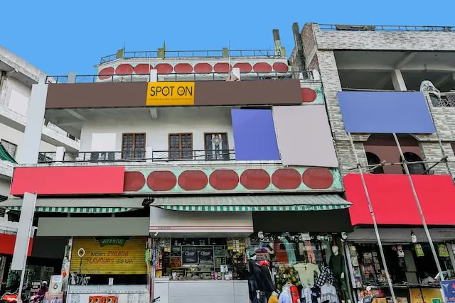 SPOT ON Hotel Aman Palace