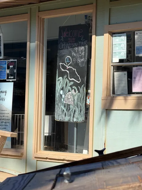 Two Harbors General Store