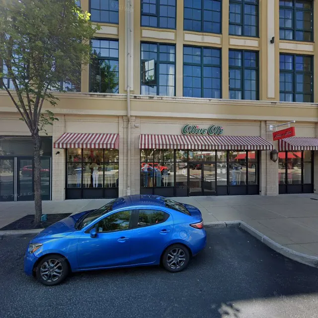 VIP Entertainment - Peninsula Town Center