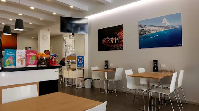 Viola Aeolian Cuisine