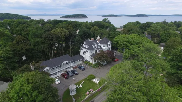 Moseley Cottage Inn and Town Motel
