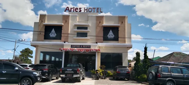 OYO 1819 Aries Hotel
