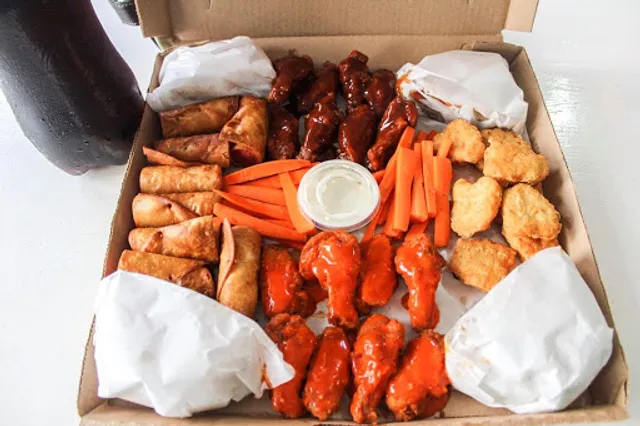 Alitas y Hamburguesas Cesar Wings