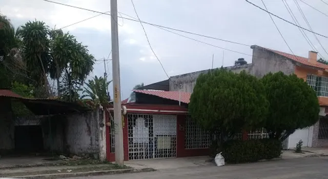 El Portón
