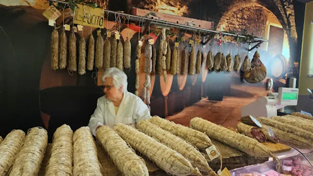 Salumificio Artigianale Thogan-Porri di Thogan Gentile e C. Snc