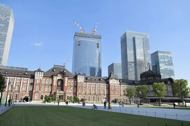 Marunouchi Tokyo Station Square