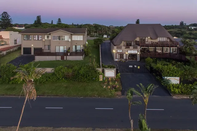 Khaya La Manzi Guest Lodge