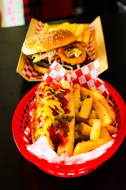 Las Michelukis & Snacks San Mateo