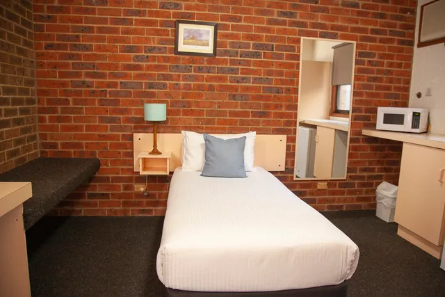 Bega Downs Motor Inn