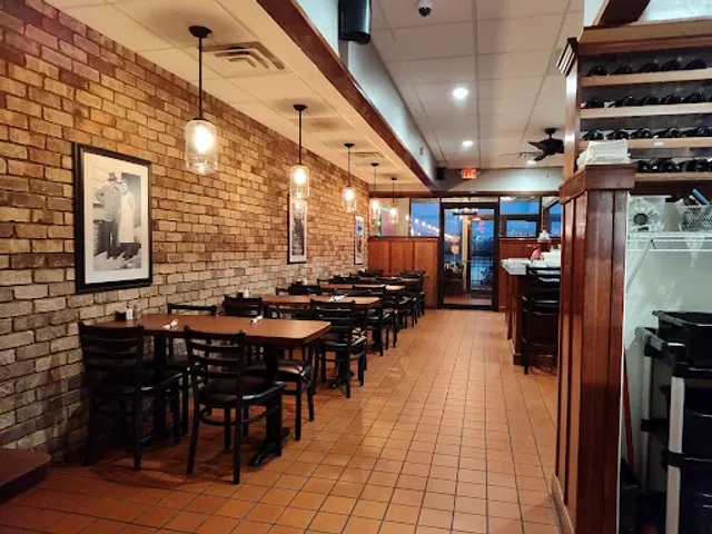 Lunardi's Restaurant