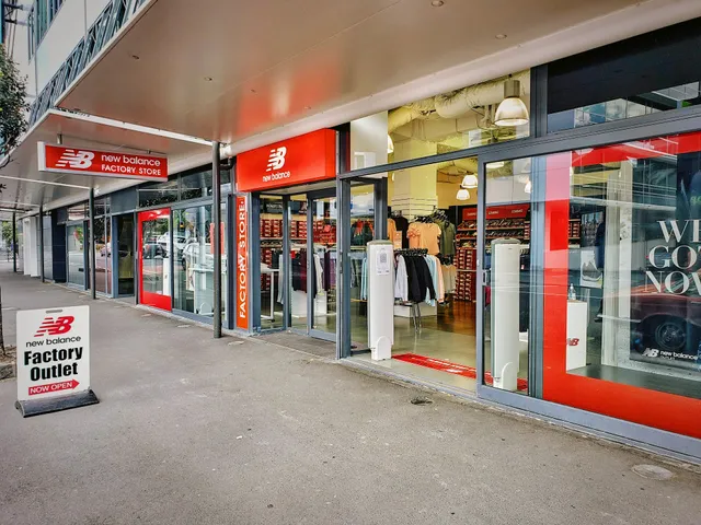 New Balance Outlet Store Auckland City