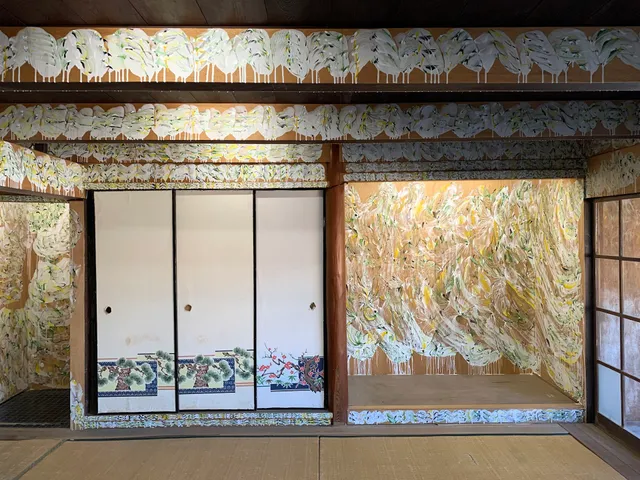 Generative wall drawing on Japanese paper house
