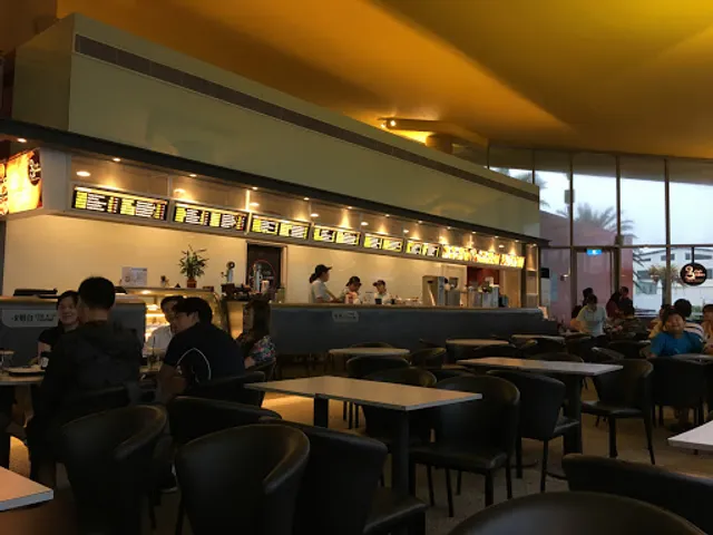 No.9 Cafe at the Beach