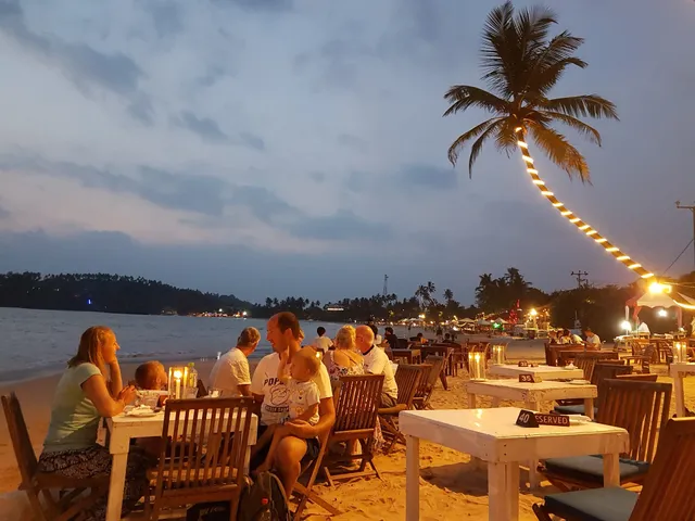 Suncoast chillout & Japanse Restaurant - Mirissa