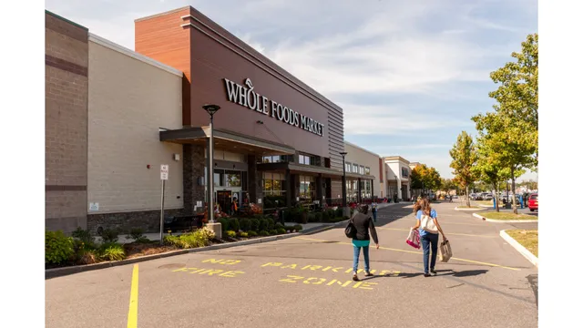 Veterans Memorial Plaza