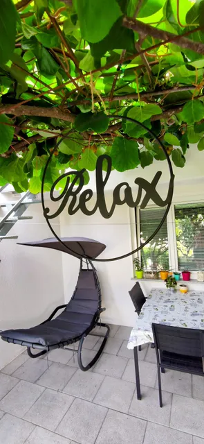 Mojca Pečnik Dessardo - sobodajalka