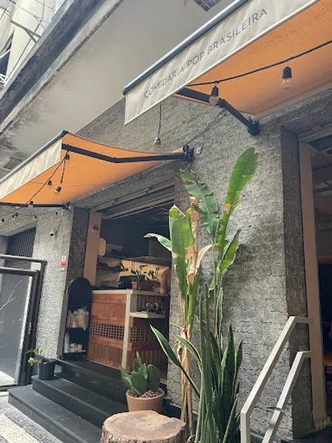 Yayá Comidaria Pop Brasileira