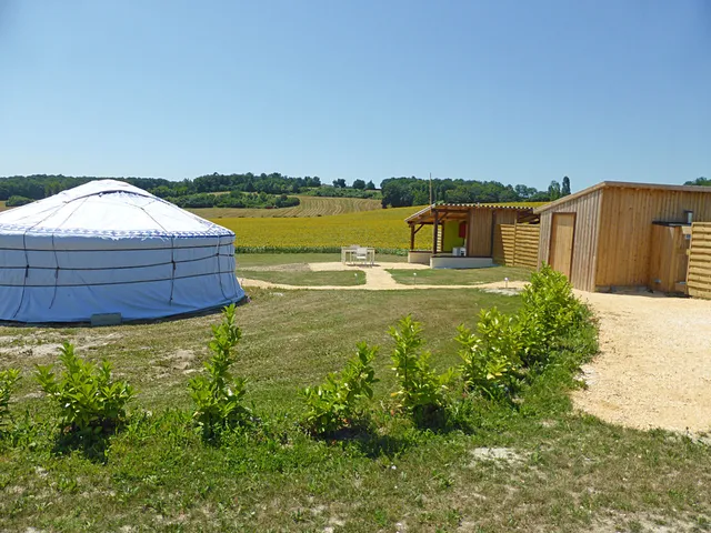 Les Yourtes d'Agnac (Agnac Luxury Yurts)