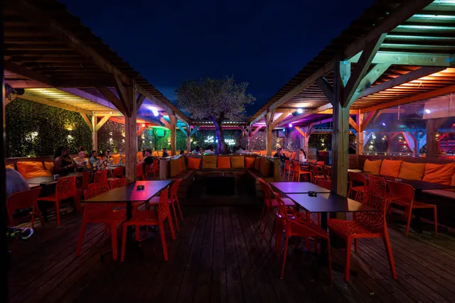 La Terrasse By Pop Art